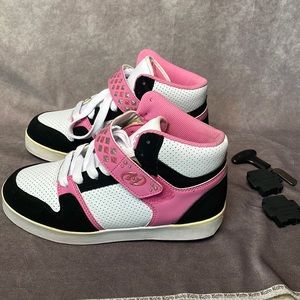 Heely’s Size 7 (womens)